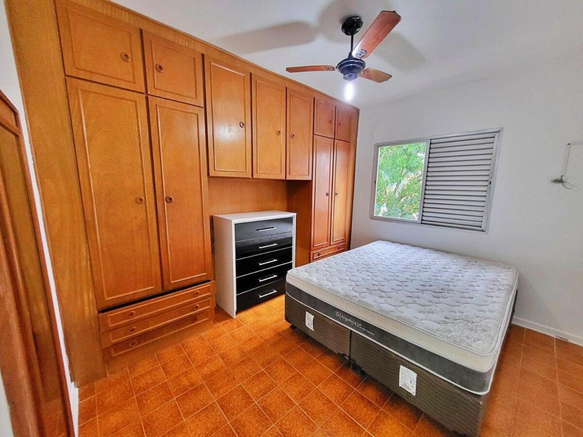 Ap 02 Dorms - Enseada - Com Sacada, Ar-Cond, Wi-Fi, 01 Vaga, Lado Praia 과루자 외부 사진