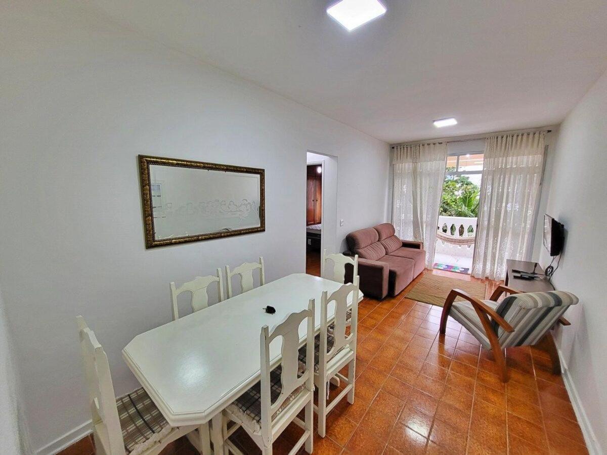 Ap 02 Dorms - Enseada - Com Sacada, Ar-Cond, Wi-Fi, 01 Vaga, Lado Praia 과루자 외부 사진
